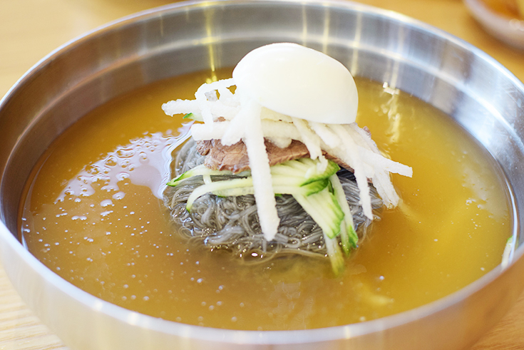 물냉면